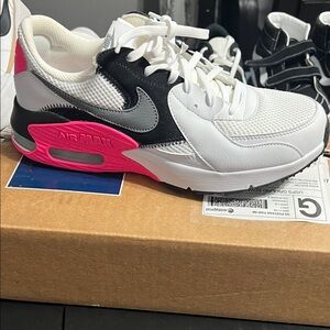Nike Women's Sneakers White and Pink